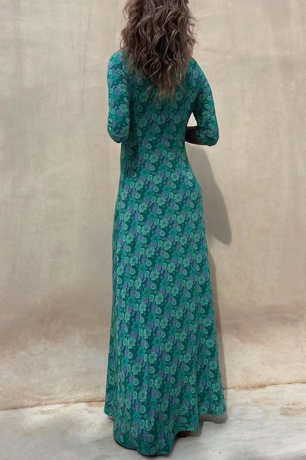 Women's Long Sleeved Fashionable Floral Print Dress With Large Swing