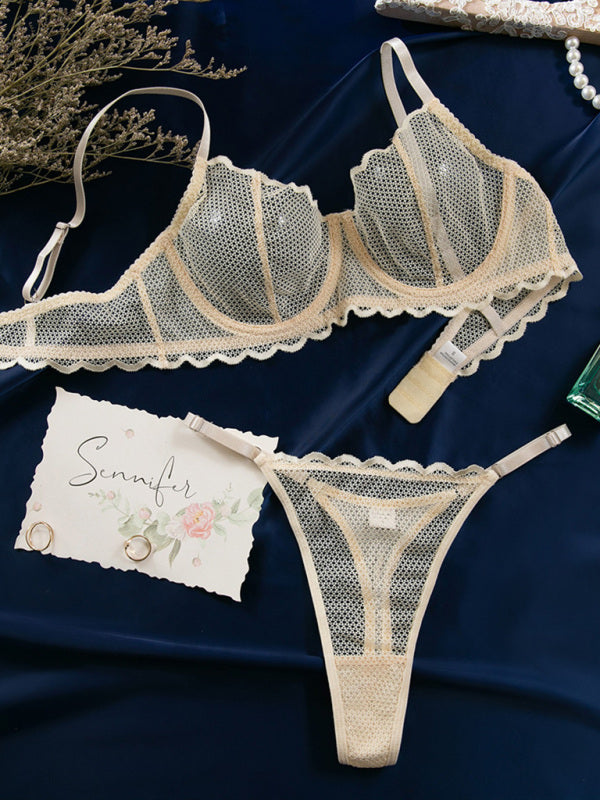 New hollow perspective gathered wave lace underwear set