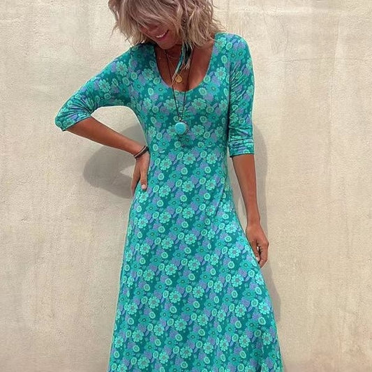 Women's Long Sleeved Fashionable Floral Print Dress With Large Swing